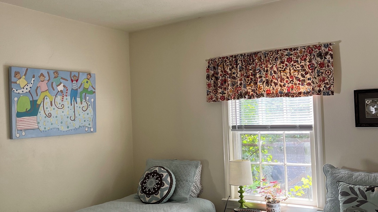 Photo of Bedroom in Fry's Spring