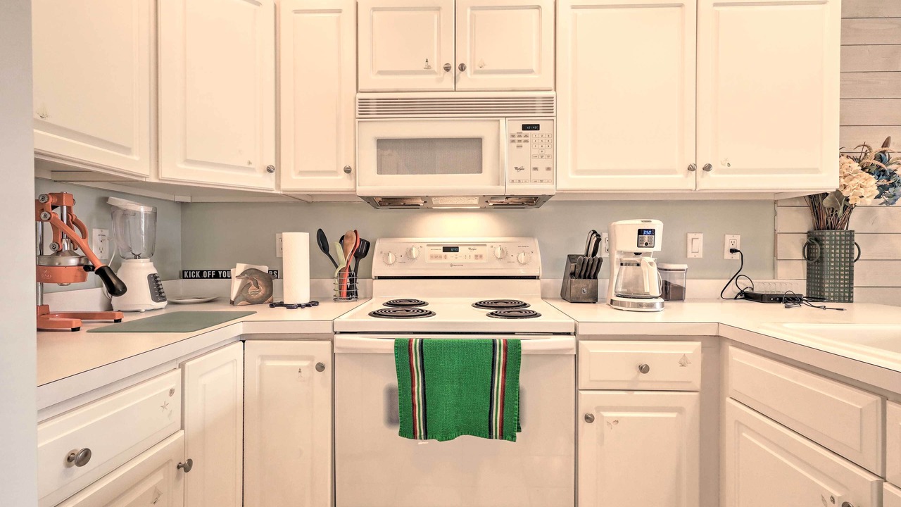 Photo of Kitchen in Heron Harbour Isle