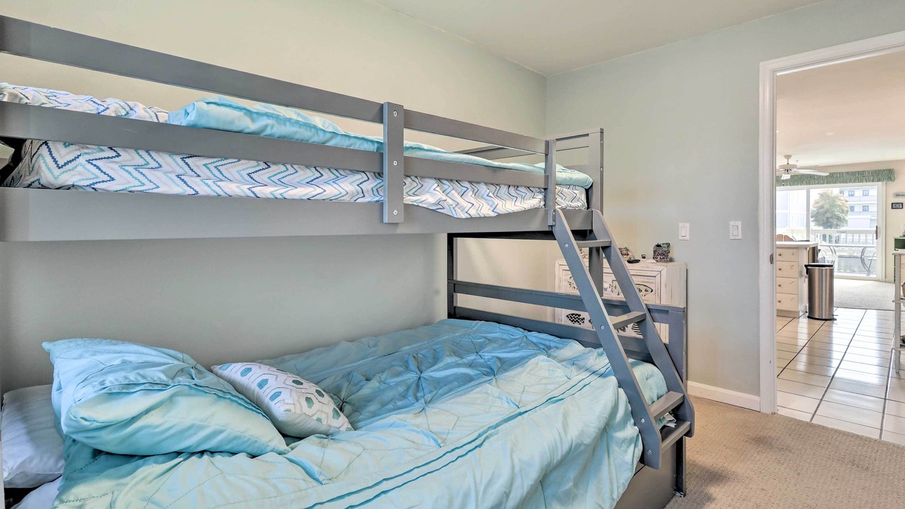 Photo of Bedroom in Heron Harbour Isle