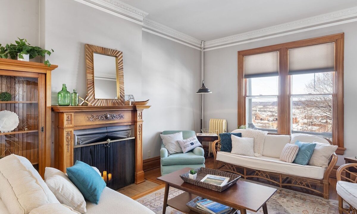 Photo of Livingroom in Dubuque