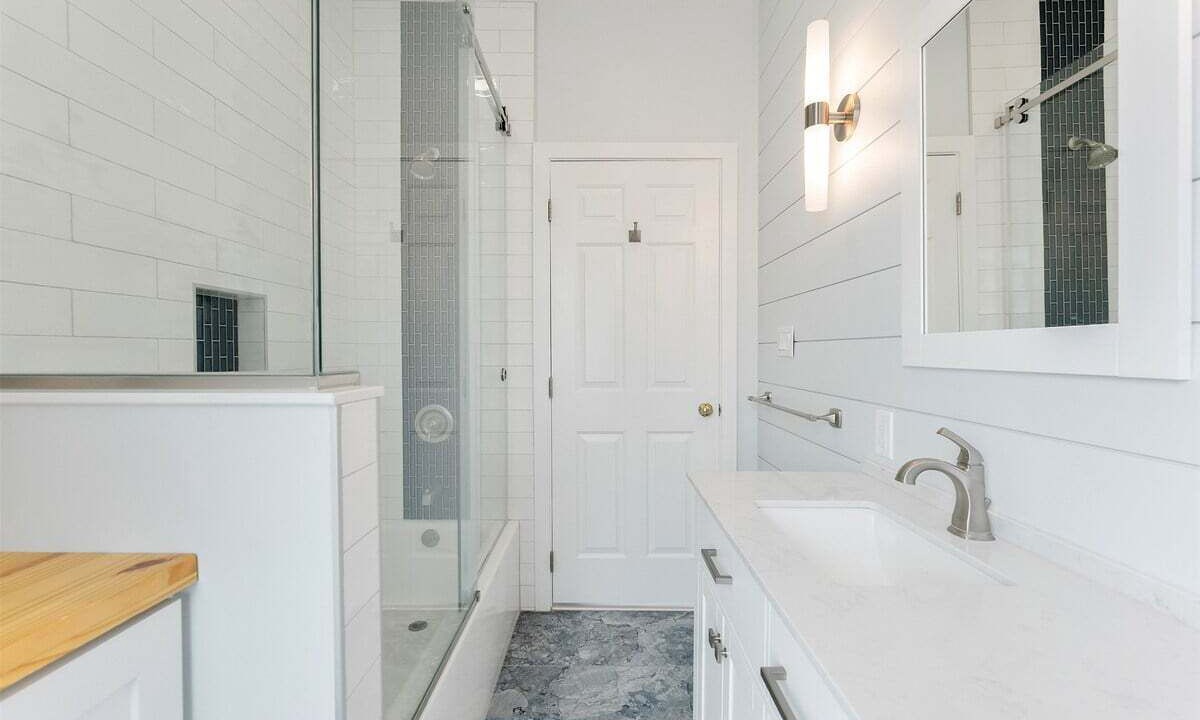 Photo of Bathroom in Diamond Beach