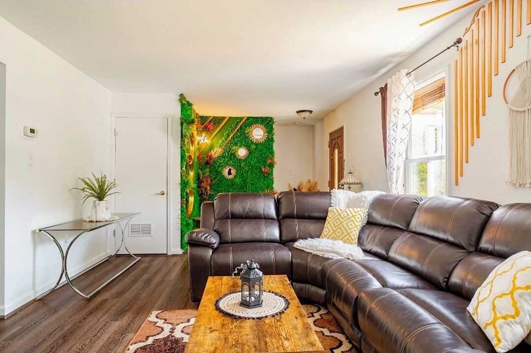 Photo of Livingroom in Neptune City