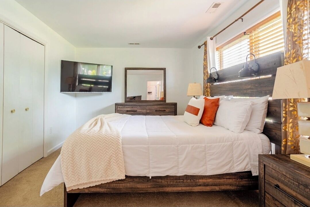 Photo of Bedroom in Neptune City