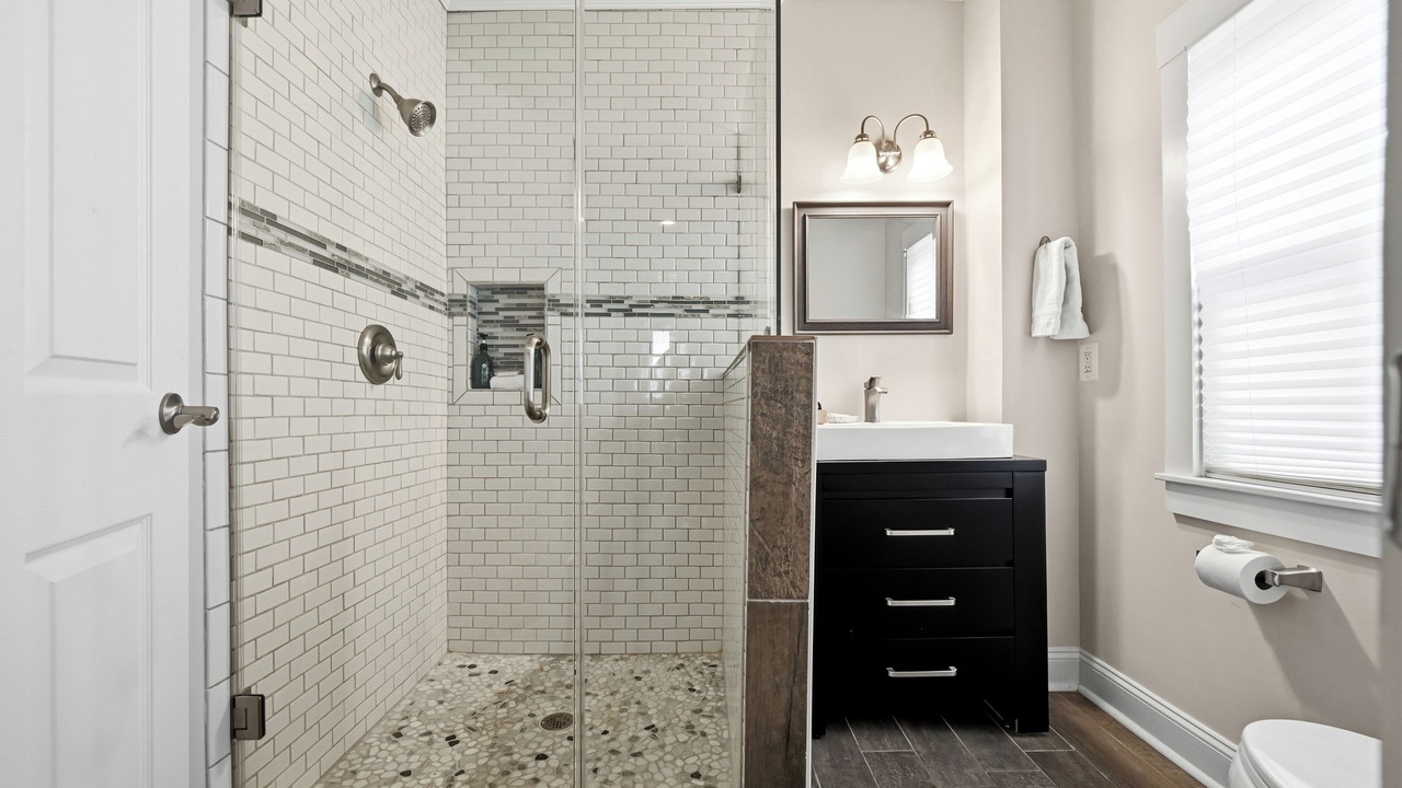 Photo of Bathroom in Leesburg's Old and Historic District