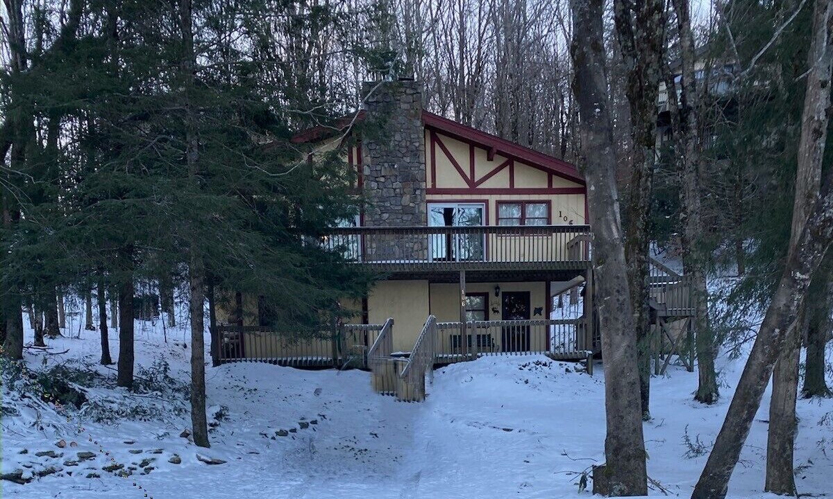 Photo of Outdoor in Charter Hills