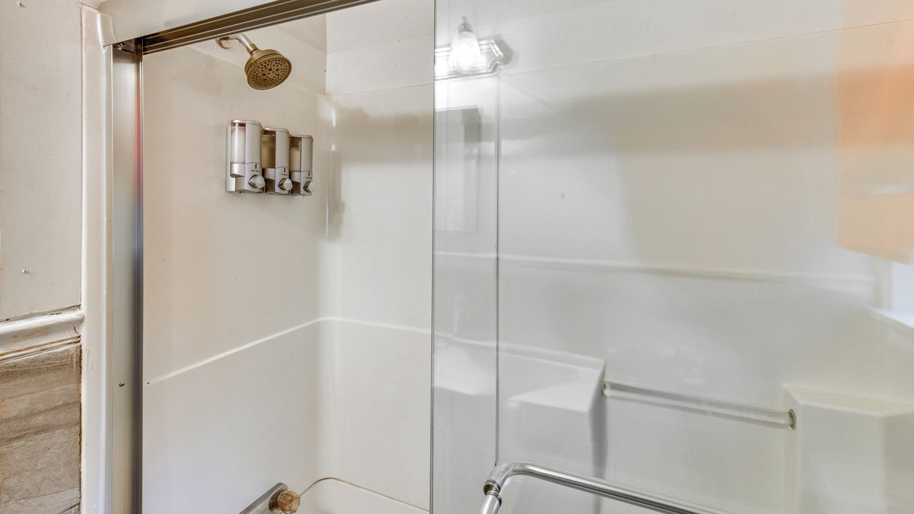Photo of Bathroom in Laurel