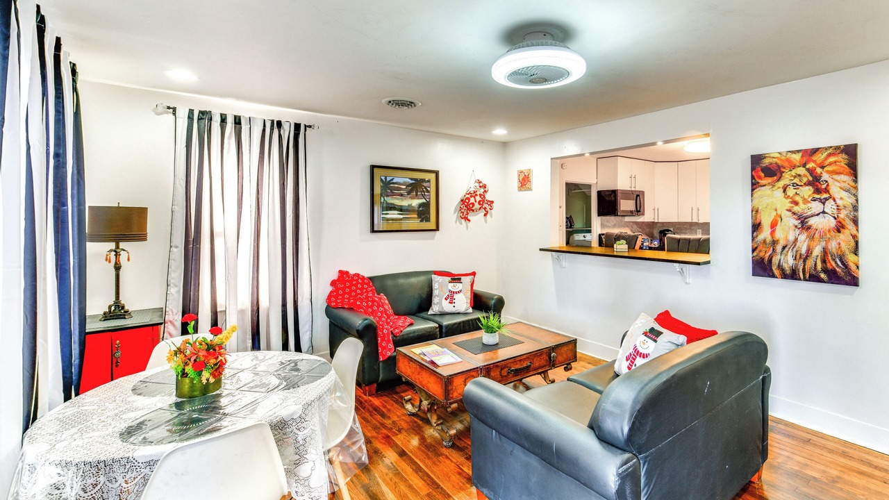 Photo of Livingroom in Laurel