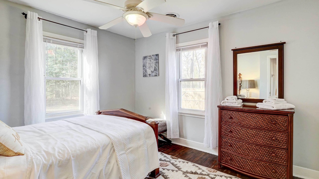 Photo of Bedroom in Laurel