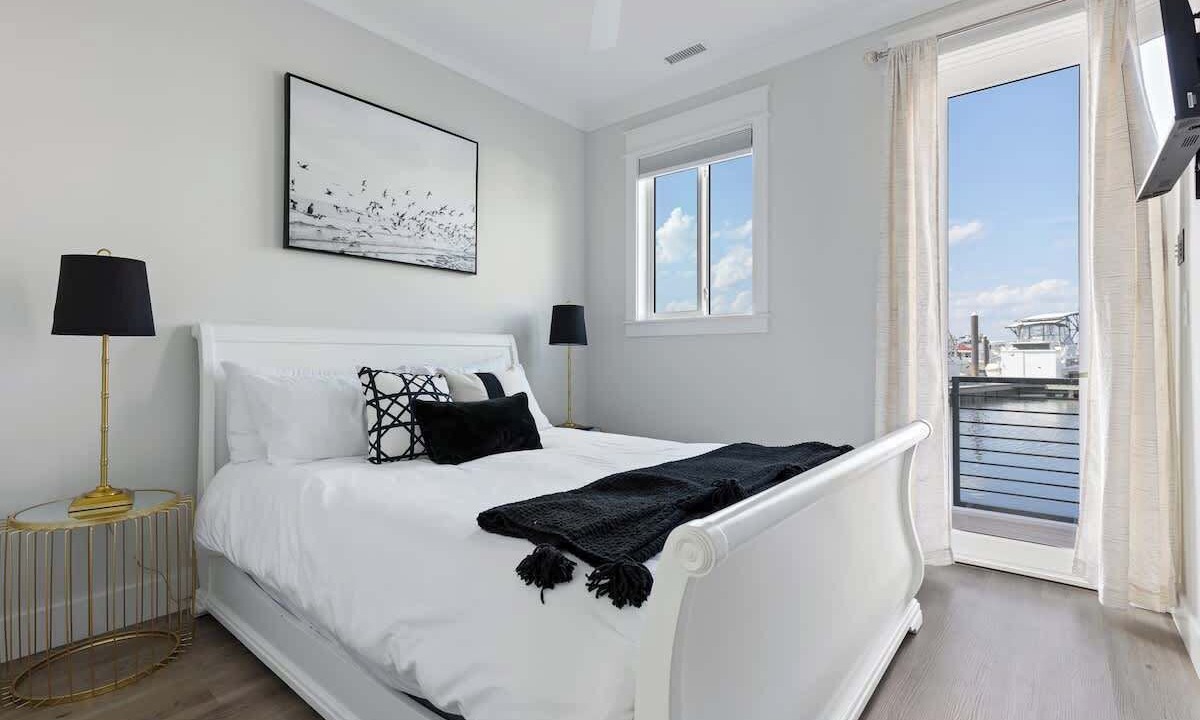 Photo of Bedroom in River District
