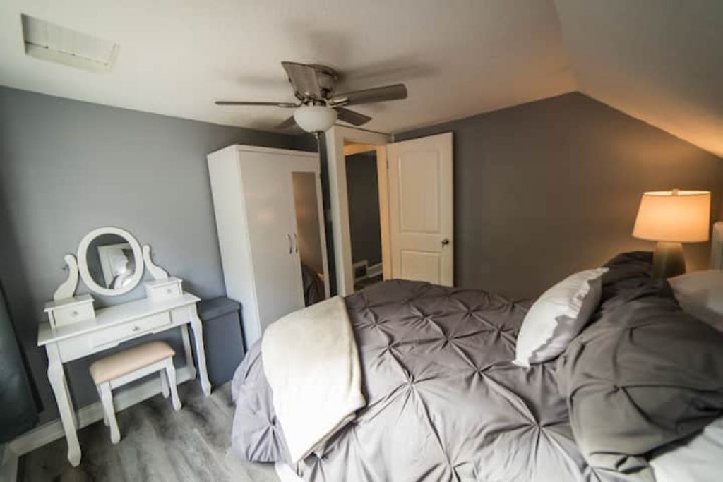 Photo of Bedroom in Clear Lake