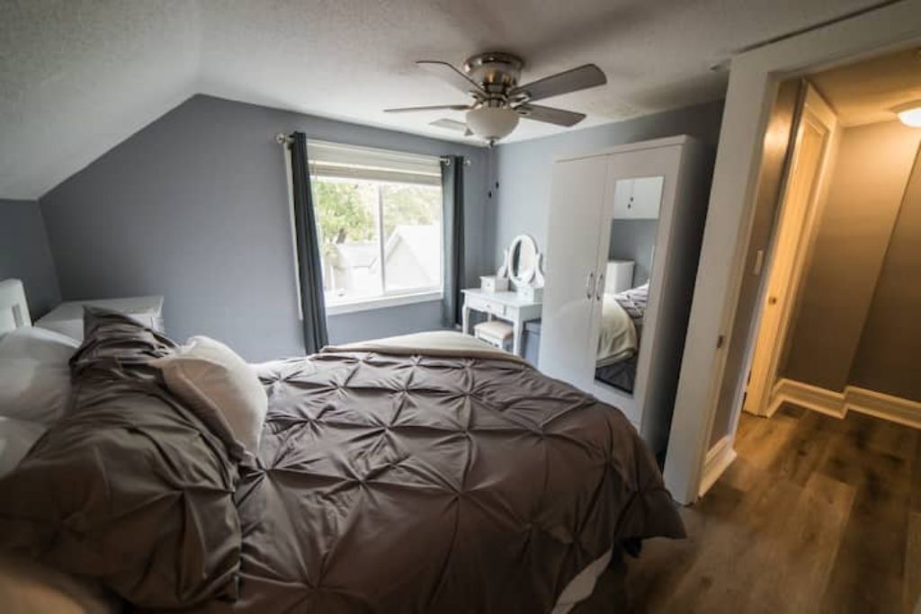 Photo of Bedroom in Clear Lake