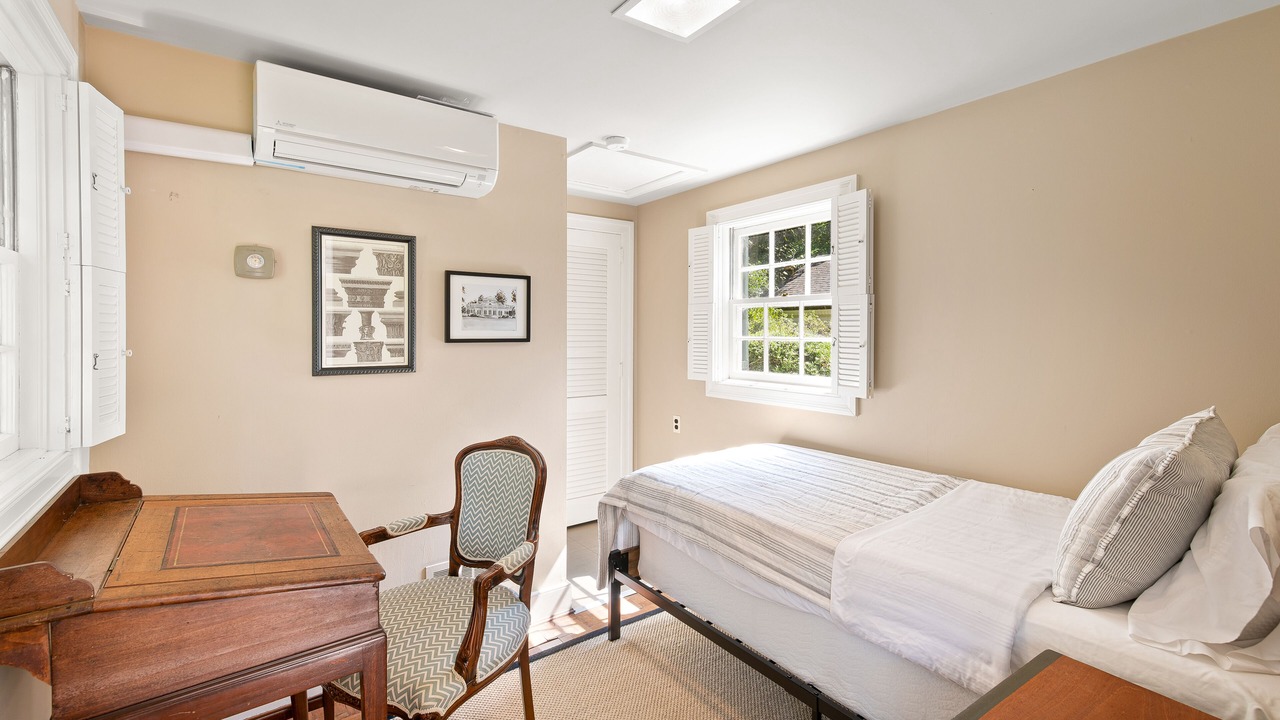 Photo of Bedroom in Barracks Rugby