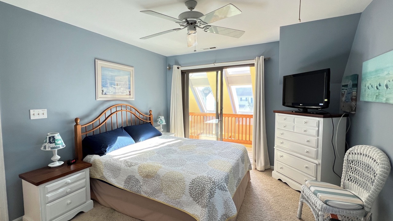 Photo of Bedroom in Caine Woods