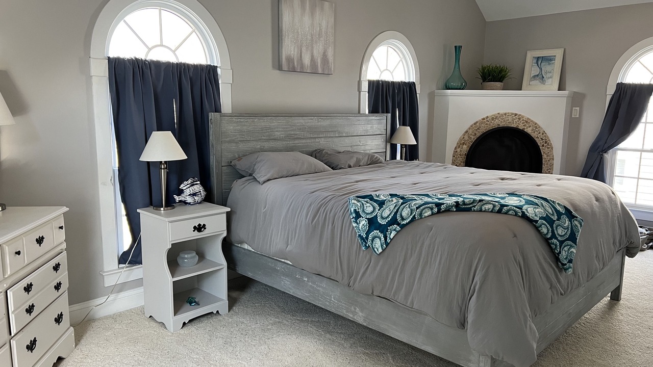 Photo of Bedroom in Caine Woods