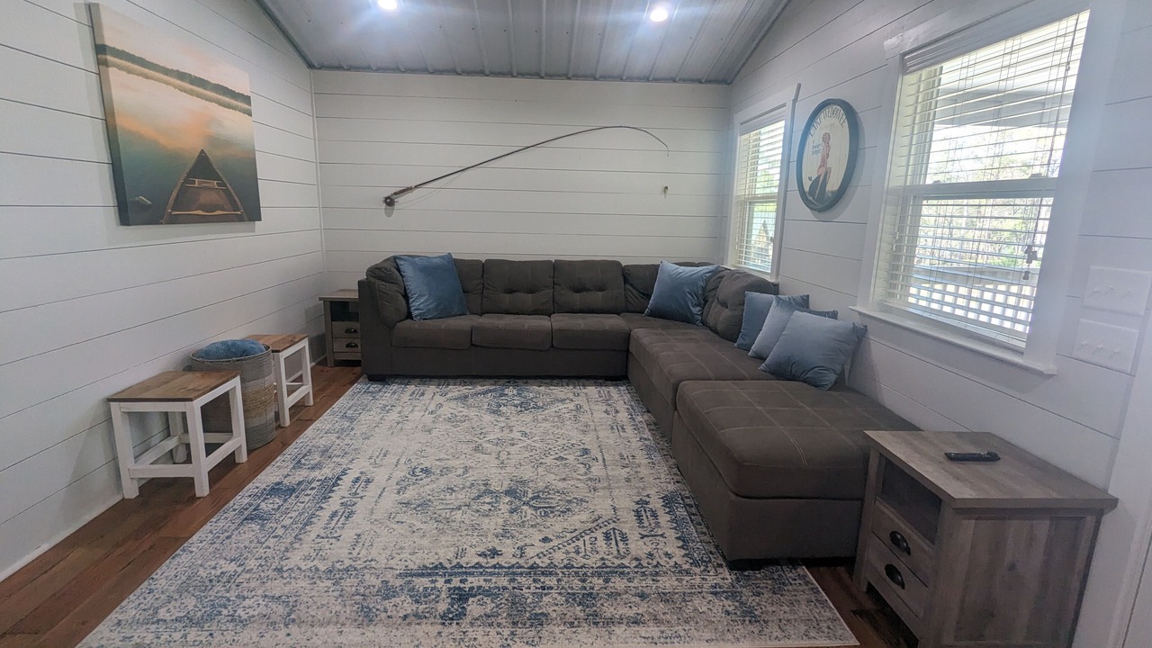 Photo of Livingroom in Wedowee