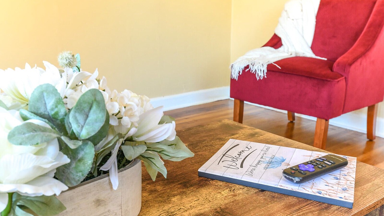 Photo of Livingroom in Violetville