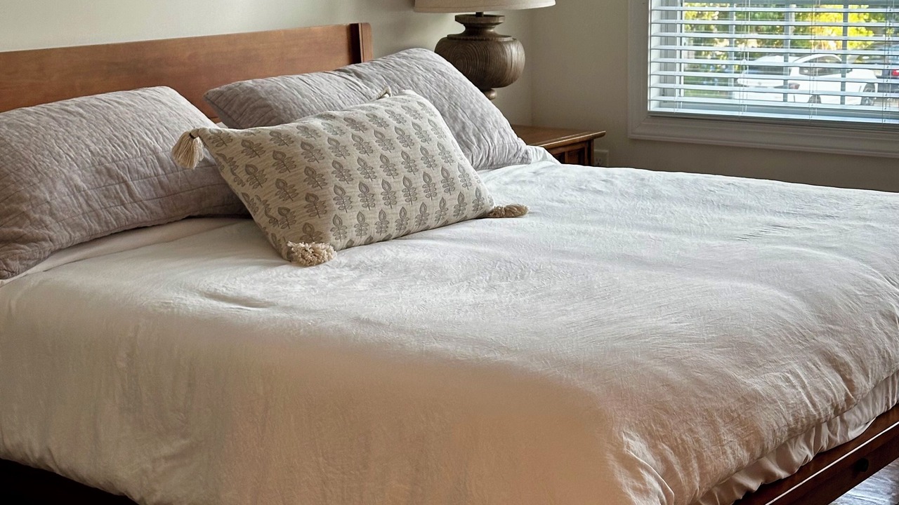 Photo of Bedroom in Spring Lake