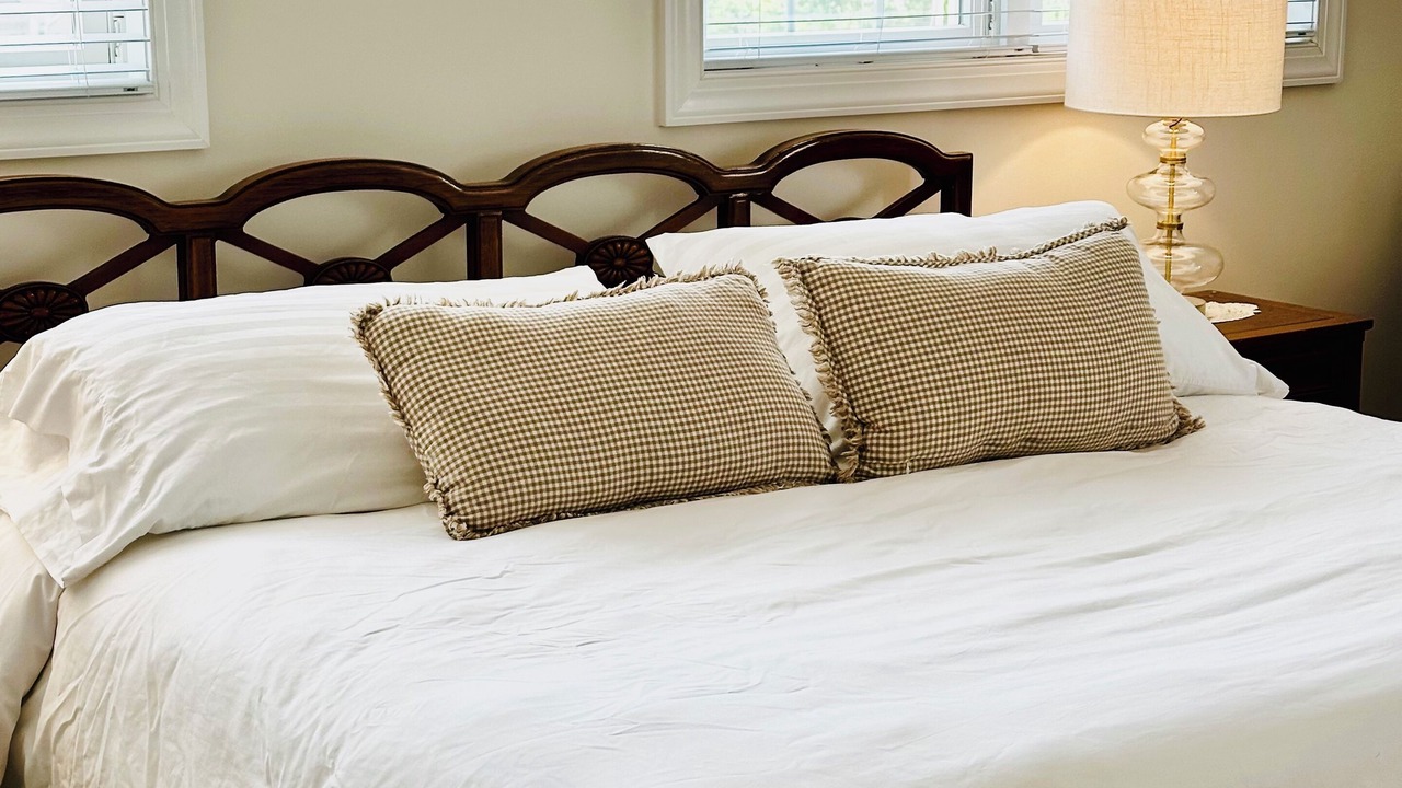 Photo of Bedroom in Spring Lake