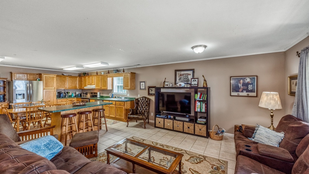 Photo of Livingroom in Cedar Bluff