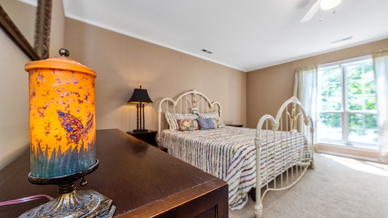 Photo of Bedroom in Cedar Bluff