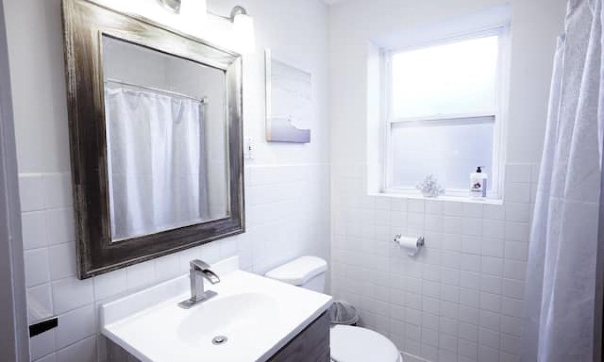 Photo of Bathroom in West Ridge