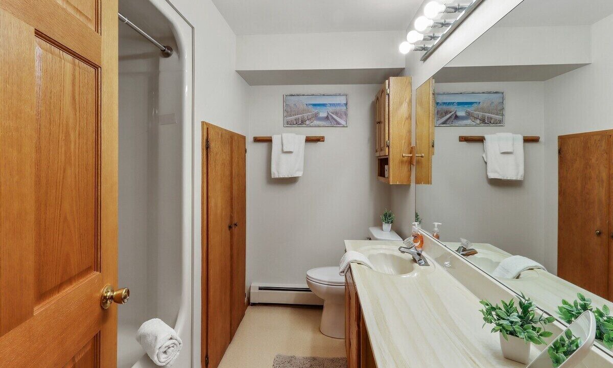 Photo of Bathroom in Twin Lakes