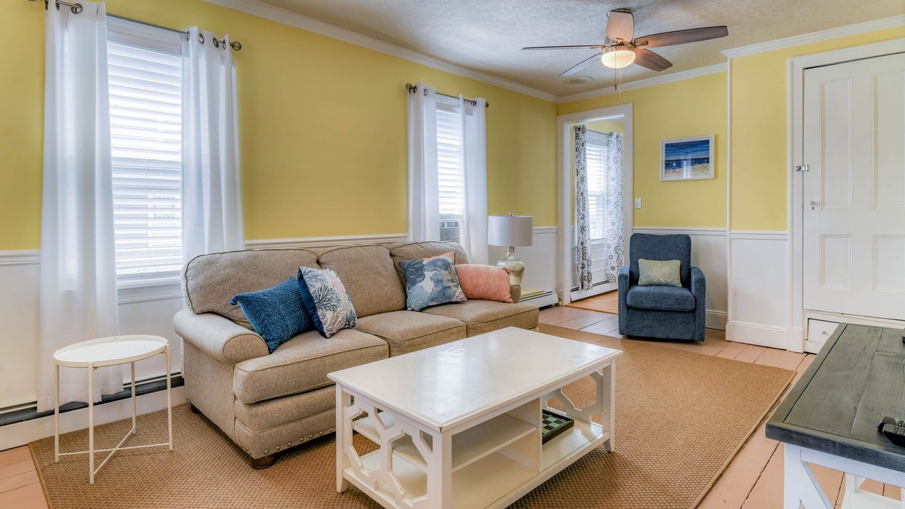 Photo of Livingroom in Wall