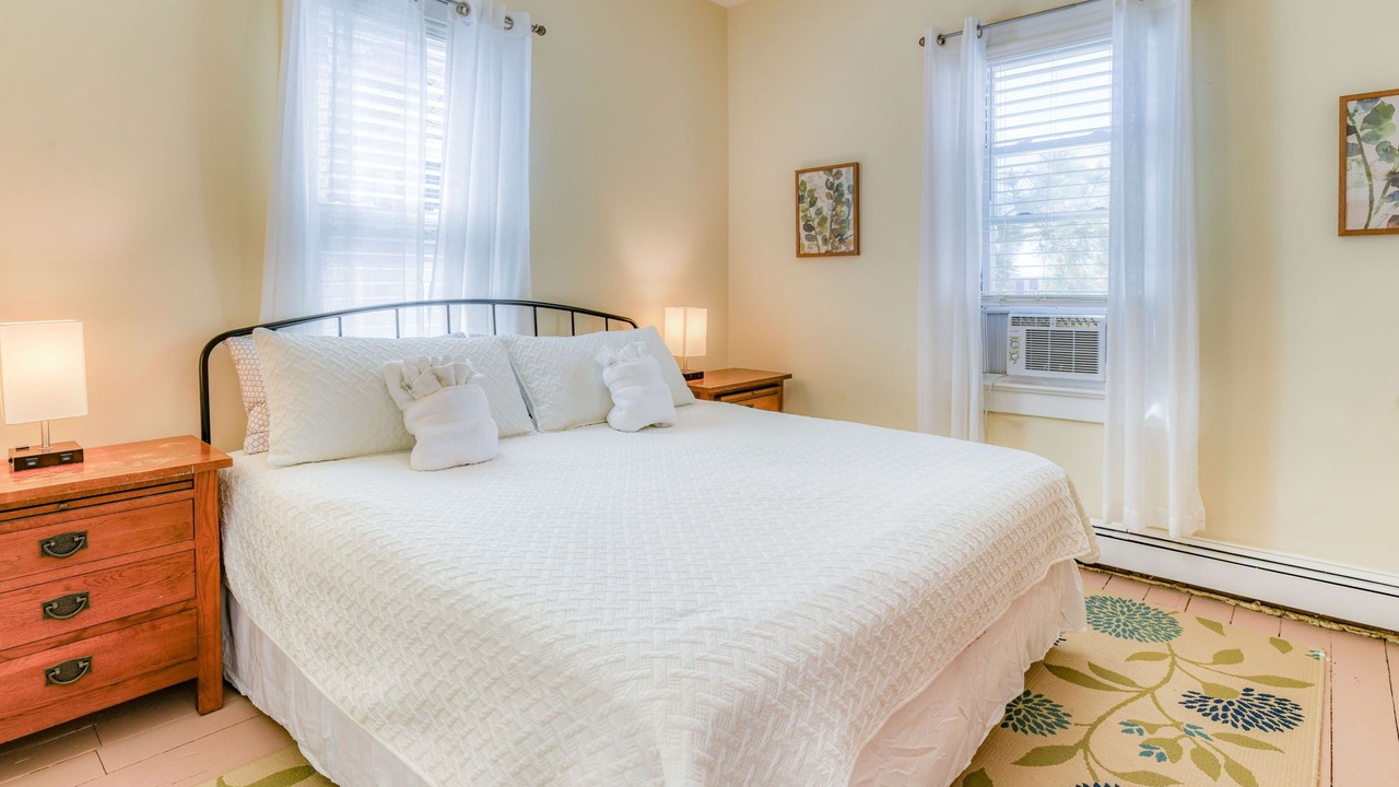 Photo of Bedroom in Wall