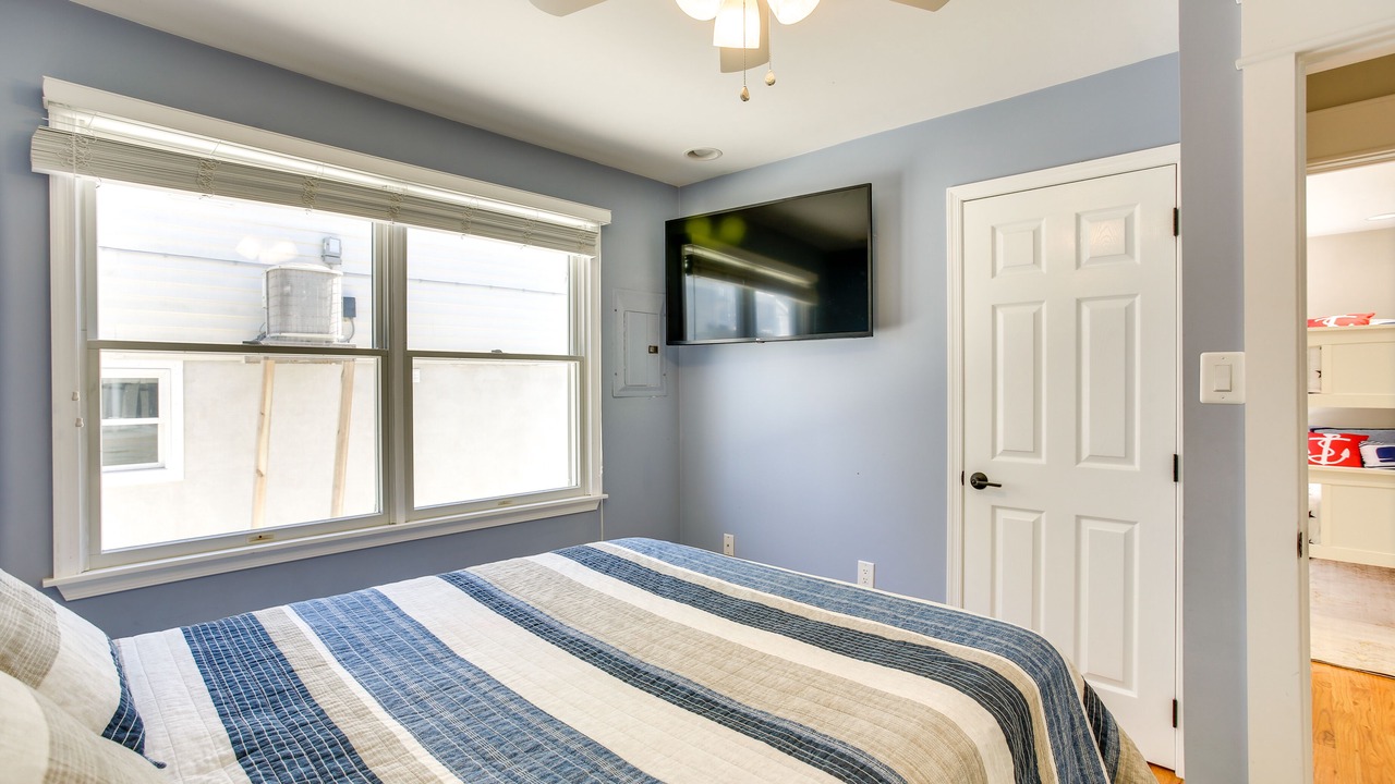 Photo of Bedroom in Avalon