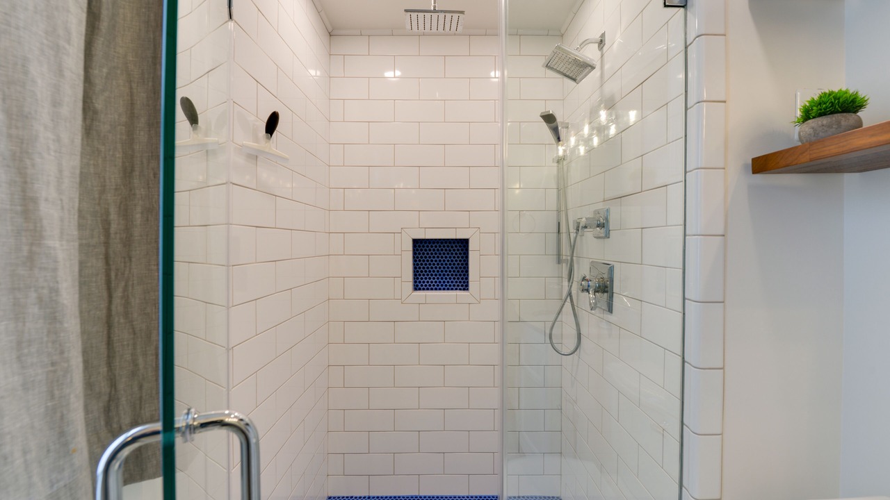 Photo of Bathroom in Avalon