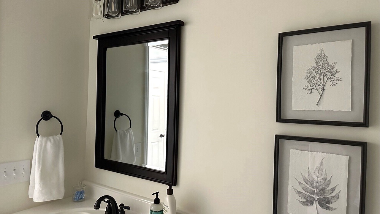 Photo of Bathroom in Seven Devils