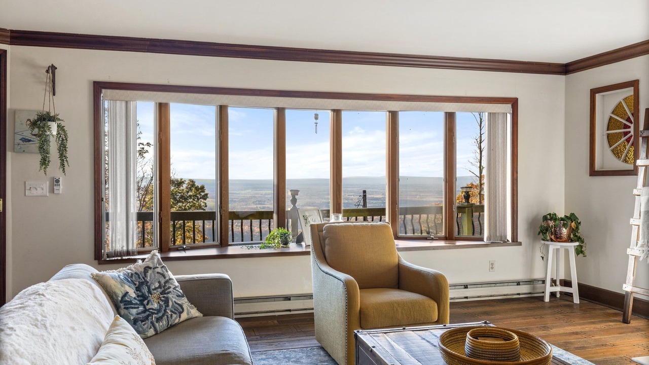 Photo of Livingroom in Kabletown