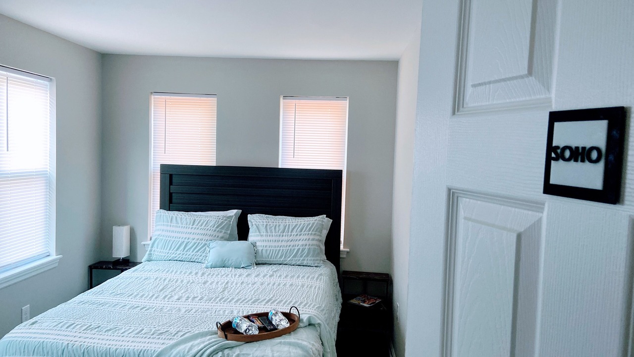 Photo of Bedroom in Downtown Baltimore