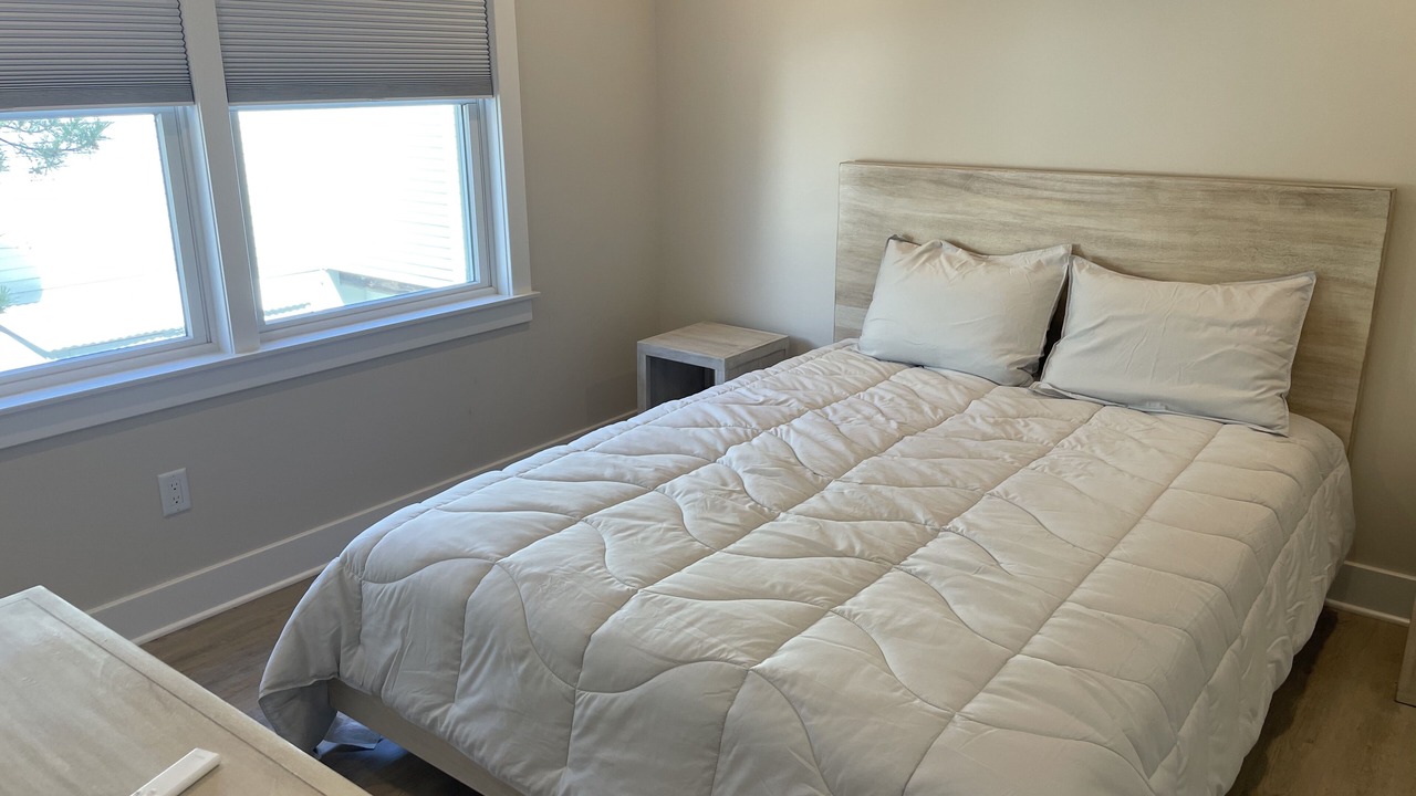 Photo of Bedroom in Loveladies