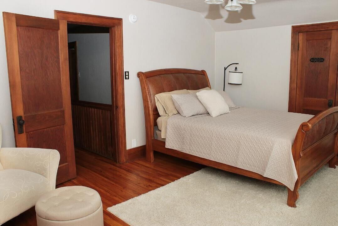 Photo of Bedroom in Dubuque