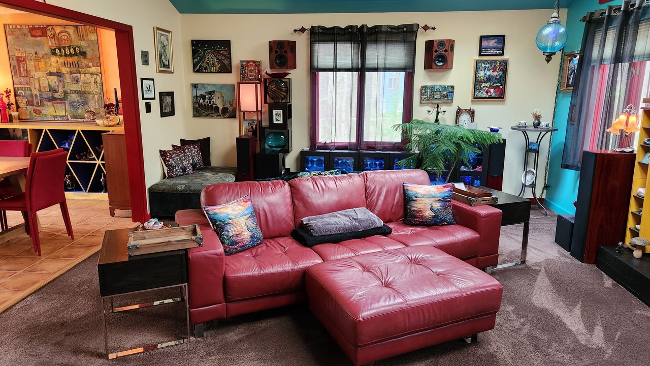 Photo of Livingroom in Chapel Hill