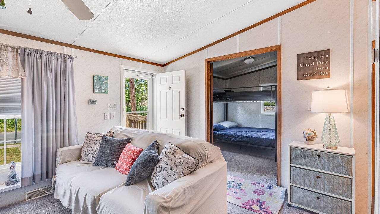 Photo of Bedroom in Deep Hole