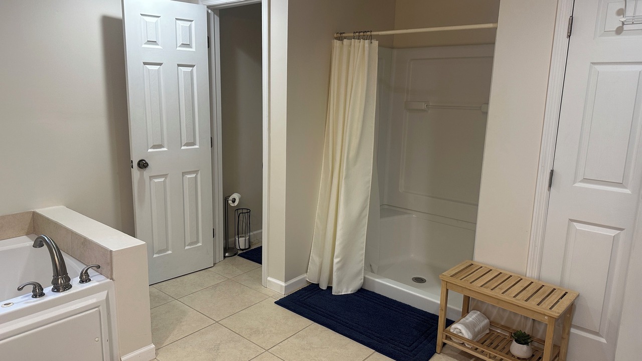Photo of Bathroom in Talladega