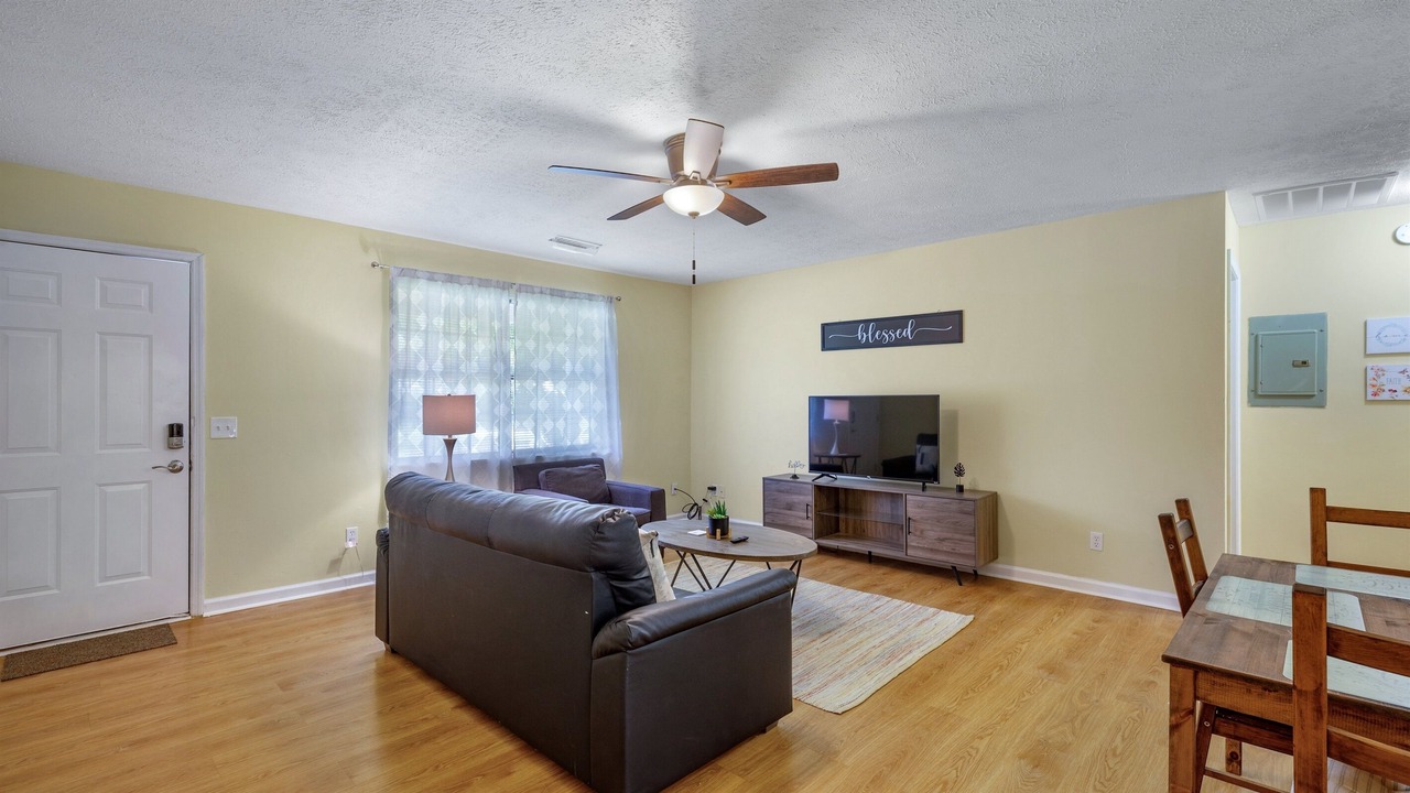 Photo of Bedroom in Calhoun