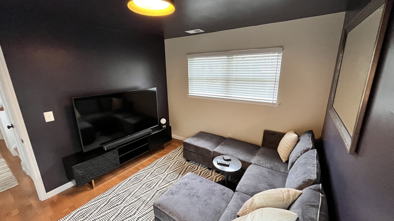Photo of Livingroom in Neptune City
