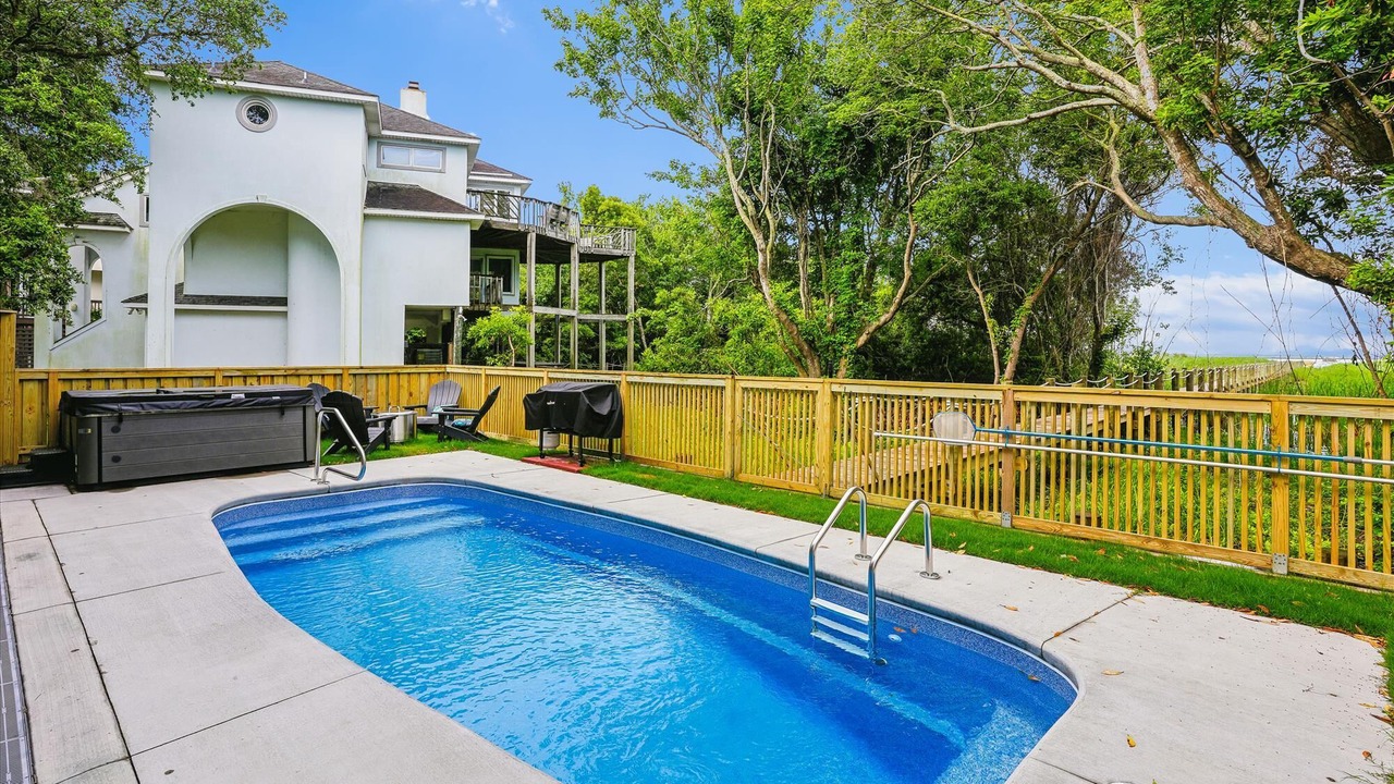 Photo of Outdoor in Monteray Shores