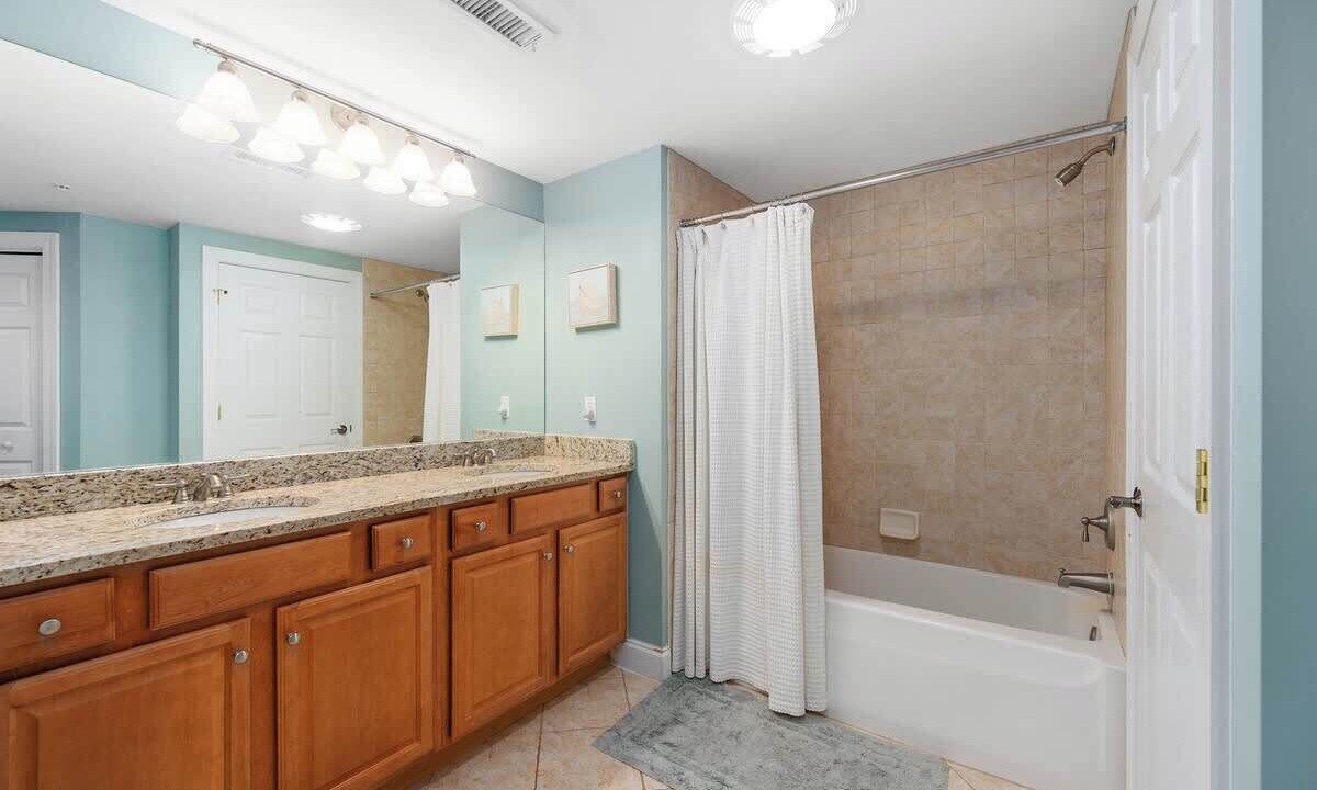 Photo of Bathroom in Midtown Ocean City