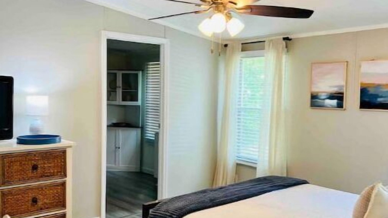 Photo of Bedroom in Russellville