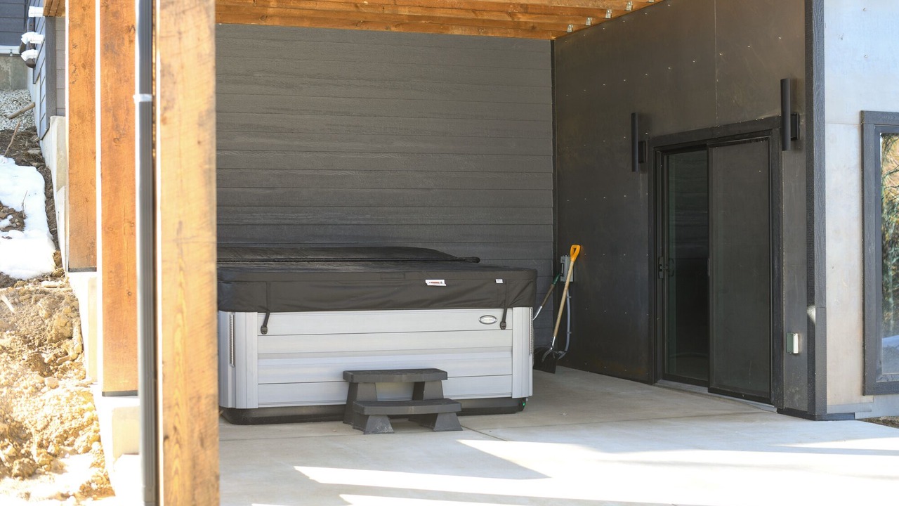Photo of Outdoor in Lead