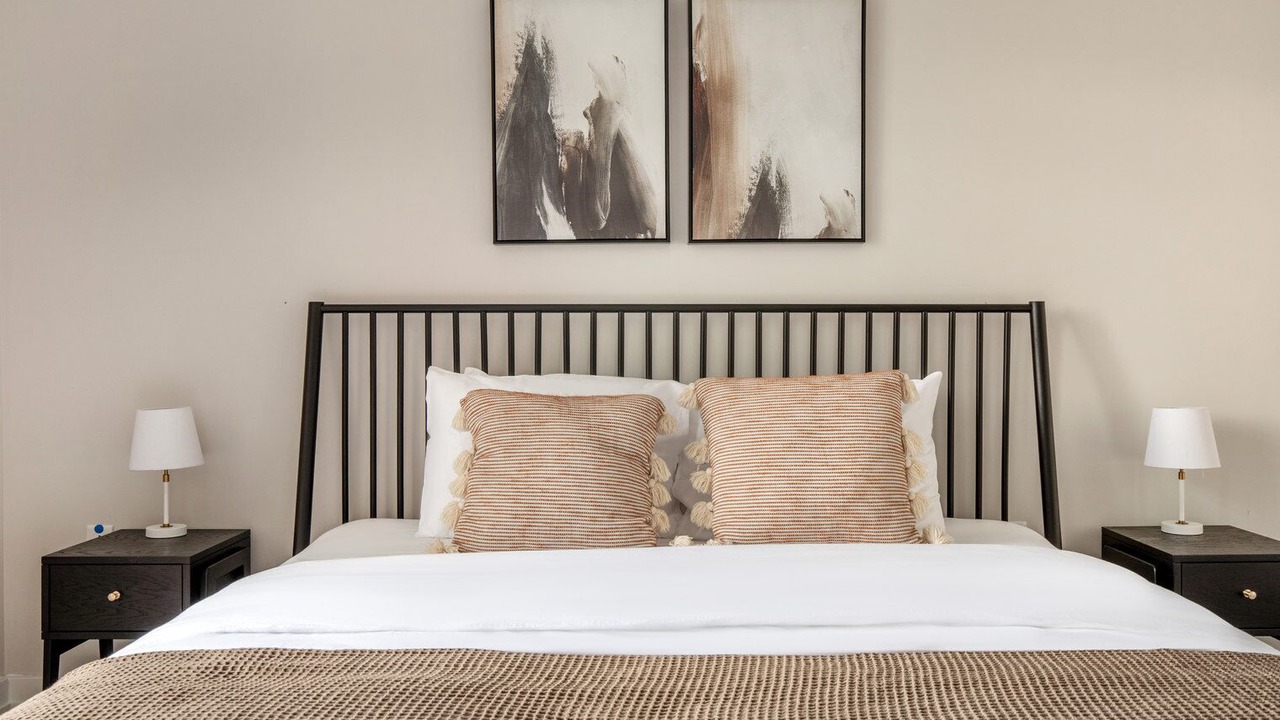Photo of Bedroom in Crystal City