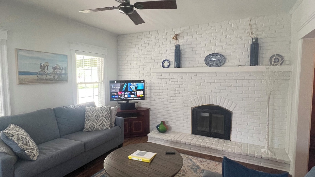 Photo of Livingroom in Spring Lake