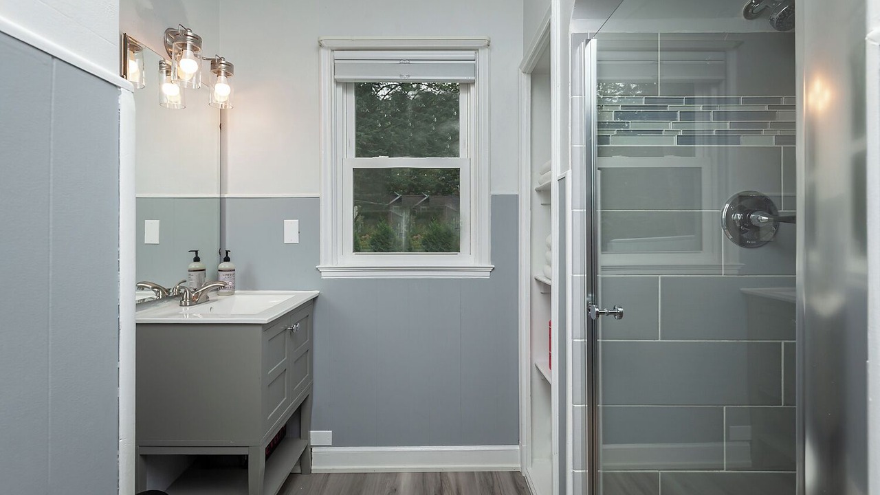 Photo of Bathroom in Ames