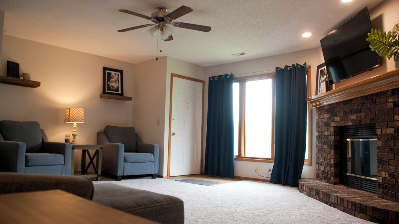 Photo of Livingroom in Urbandale