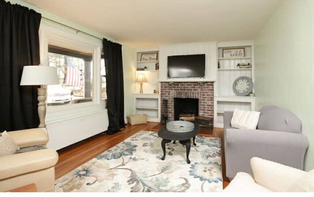 Photo of Livingroom in Lynchburg