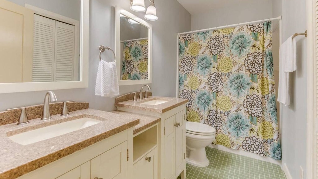 Photo of Bathroom in Rising Fawn